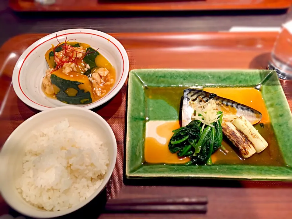 さばの味噌煮かぼちゃのそぼろあんかけ|ちびさん