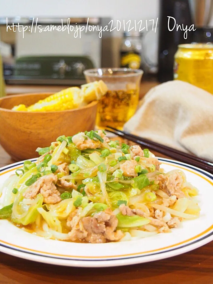 【簡単アレンジ♪満足度の高い冷やしうどん！豚コマともやしキャベツのコクウマ冷やしうどん♪】|おにゃさん