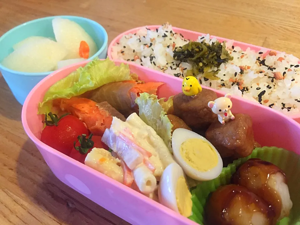 シャケとミートボールと色々弁当|myusicさん