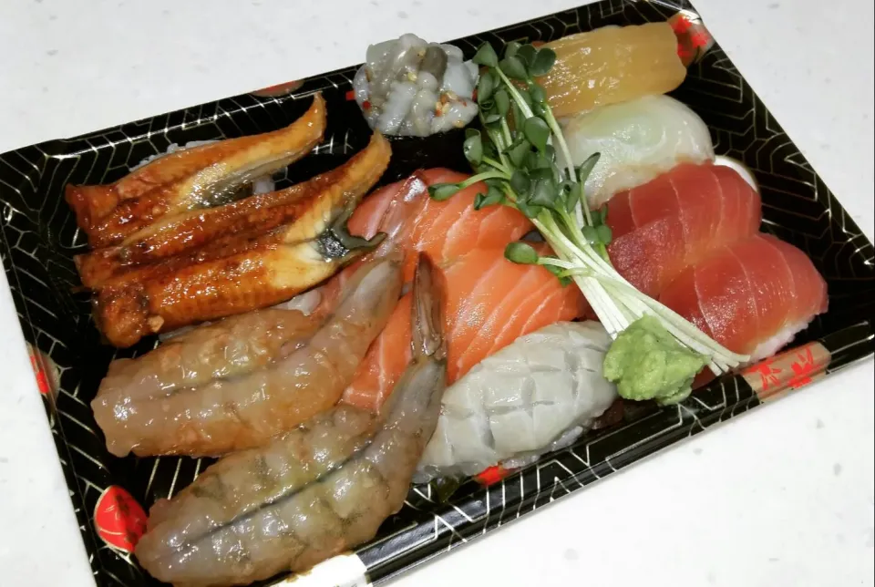 take-out sushi|steven z.y.さん