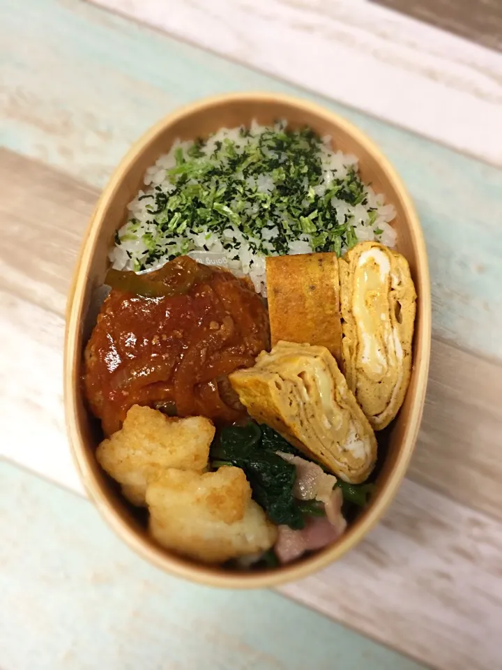 🍙野沢菜ふりかけご飯
🍙煮込みハンバーグ
🍙チーズ入り卵焼き
🍙星型ポテト
🍙ほうれん草とベーコンソテー|pindoraさん