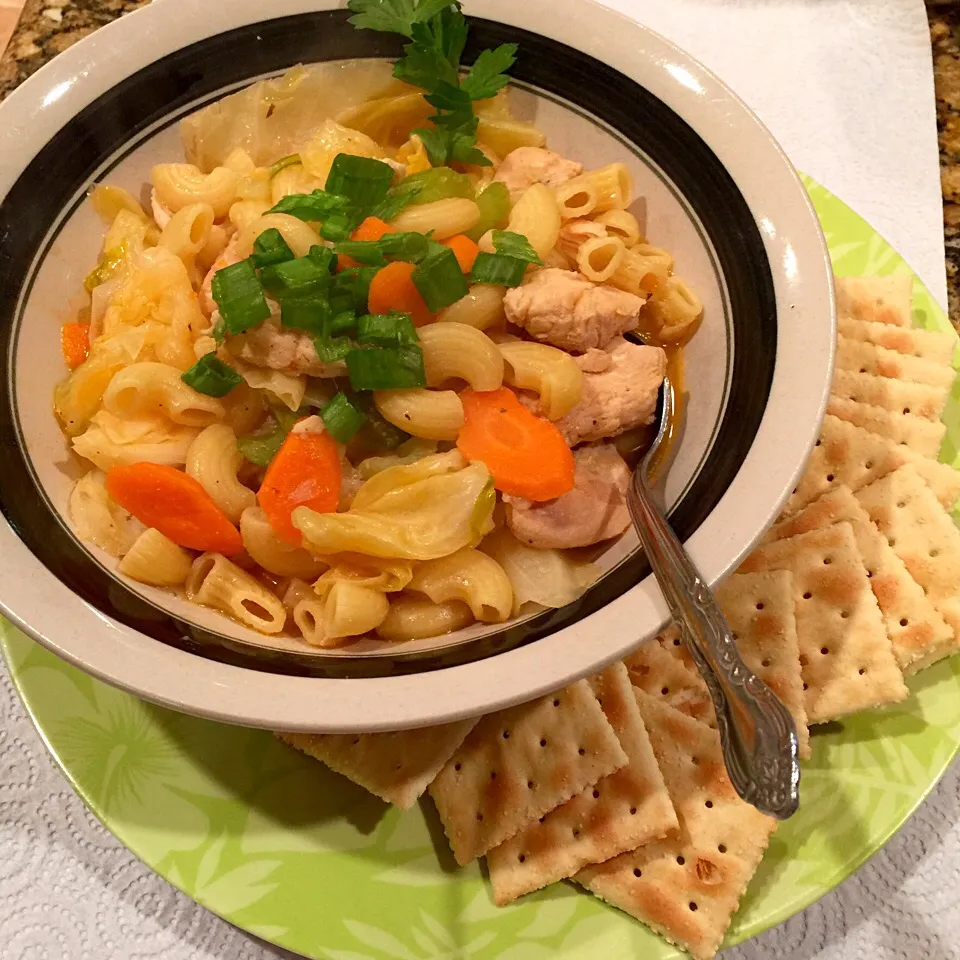 Chicken Macaroni Soup|Alma's Home Kitchenさん