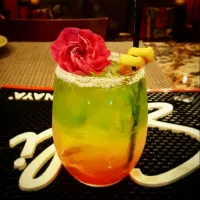 Snapdishの料理写真:peach melon punch cocktail #cocktail|Jenna Gromleyさん