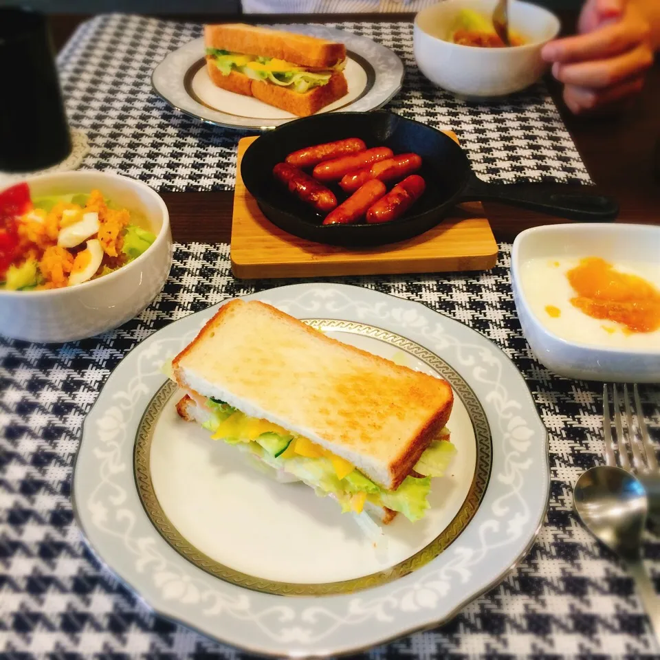 野菜たっぷりsandwich 🍞🍅🌽|🍎ゆかりんご🍎さん