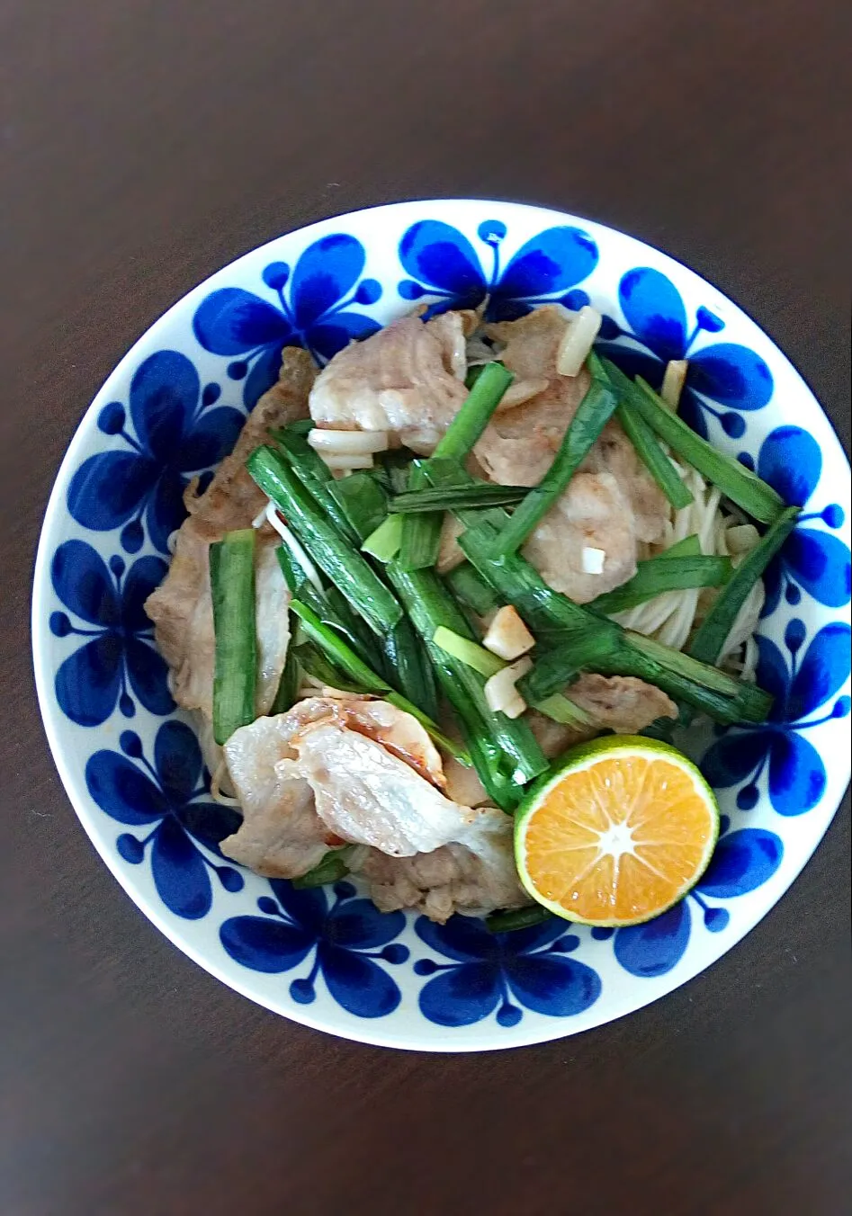 ニラと豚肉のナンプラー炒め麺🐷|YUKI_Jさん