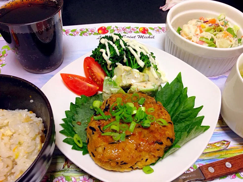 ひじきとおからの煮物リメイク
和風おからハンバーグ！！|café cou couさん