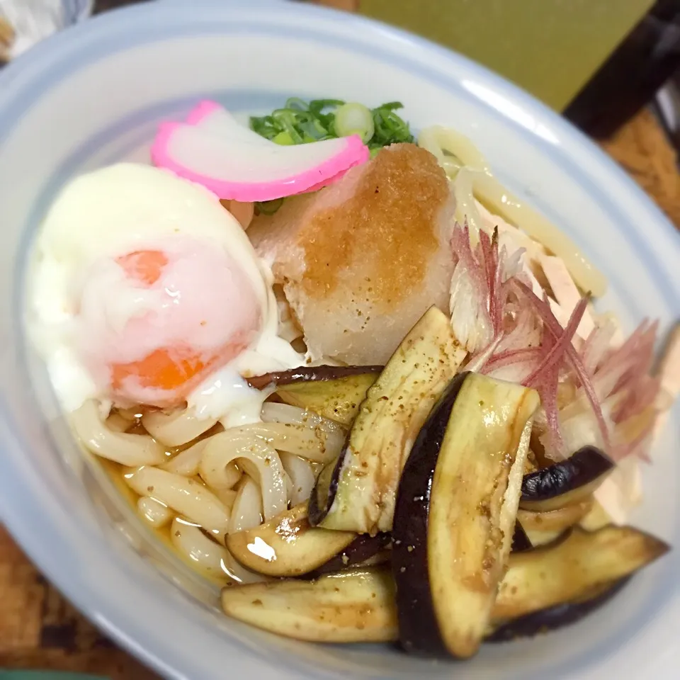 なすポンぶっかけうどん、今日もなす食ってます。|にょんにいさん