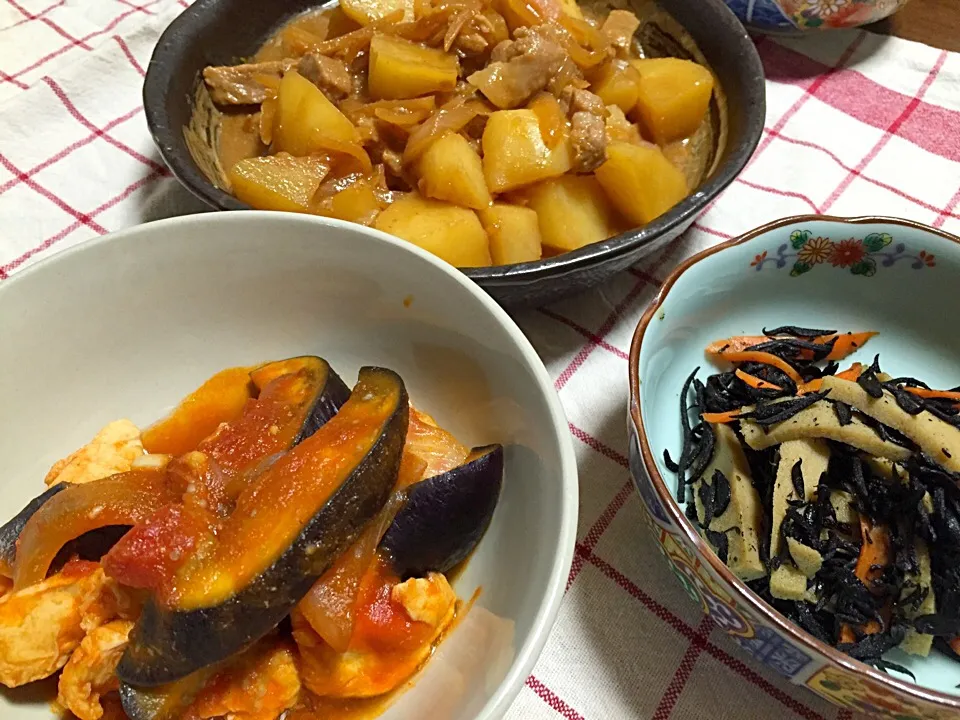 ナス鶏トマト煮・生姜味噌肉じゃが・ひじき煮物|Yuko Kisoさん