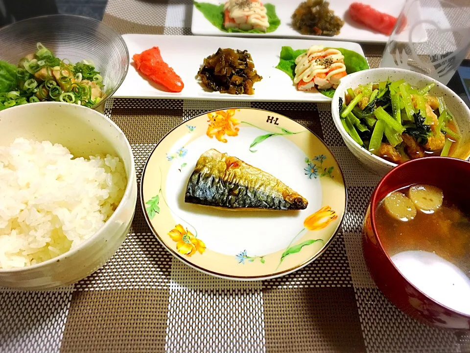 鯖の塩焼き 鶏肉のねぎマヨポン 小松菜と油揚げの炒め物  その他もろもろ|みーちゃんさん