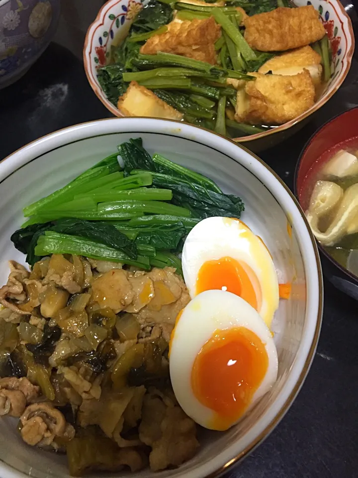 Snapdishの料理写真:9月6日晩ご飯。ABCレシピの台湾風豚肉の煮込みルーロー飯、厚揚げと小松菜の煮浸し、お味噌汁。|あやさん