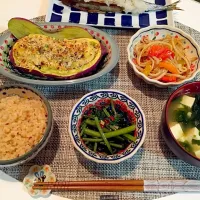 さつまいもグラタン🍠
もやしとパプリカの青椒肉絲風
空心菜の炒めもの
秋刀魚の塩焼き
わかめと豆腐のお味噌汁
玄米|にゅきさん