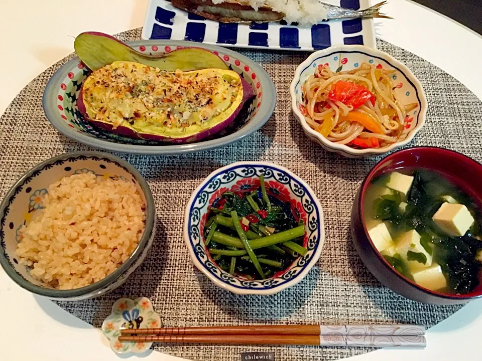 Snapdishの料理写真:さつまいもグラタン🍠
もやしとパプリカの青椒肉絲風
空心菜の炒めもの
秋刀魚の塩焼き
わかめと豆腐のお味噌汁
玄米|にゅきさん