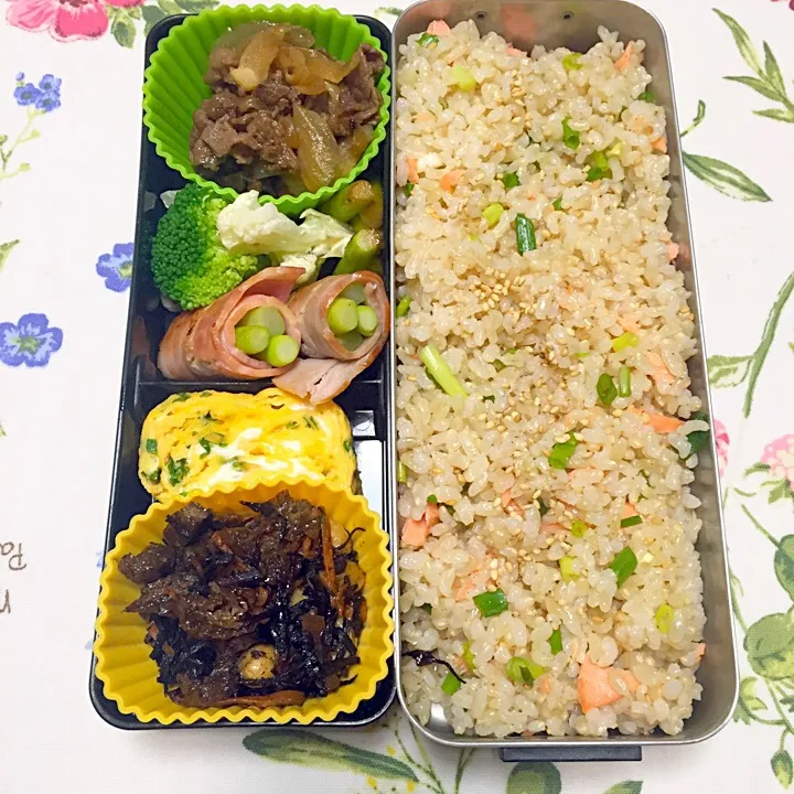 玄米シャケ混ぜ御飯弁当|Sawaさん