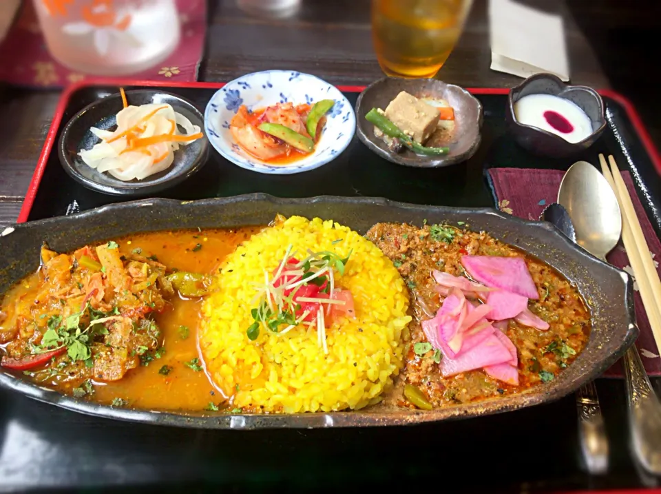 Grounded mutton and pork Curry & Chicken with veggies Curry|natalippiさん