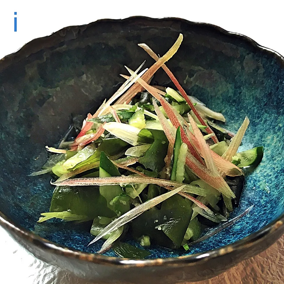 Snapdishの料理写真:プーティちゃんの料理 ワカメとキュウリ・茗荷のさっぱり和え 【Seaweed, cucumber and  Japanese ginger salad】|izoomさん