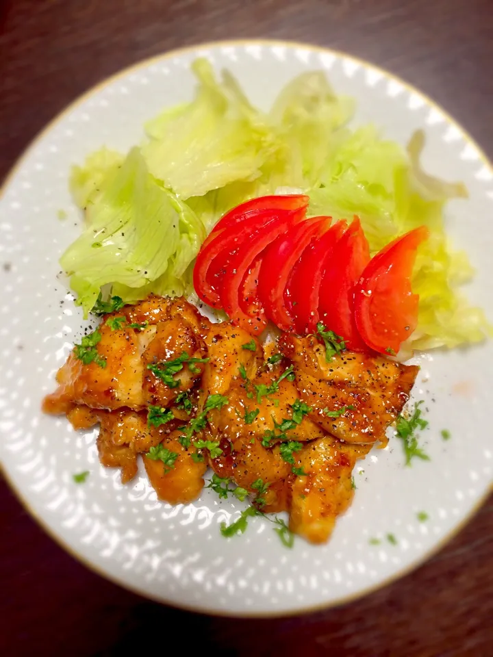 Snapdishの料理写真:さくちんさんの料理 簡単 鶏胸肉の味噌マヨ焼き🎶|るん♪さん