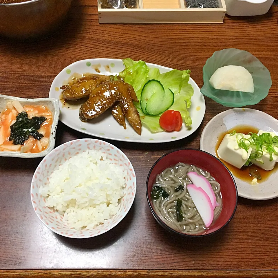 Snapdishの料理写真:手羽先、そば汁、長芋の明太和え、ネギマヨ冷奴、梨🍳|めいこさん