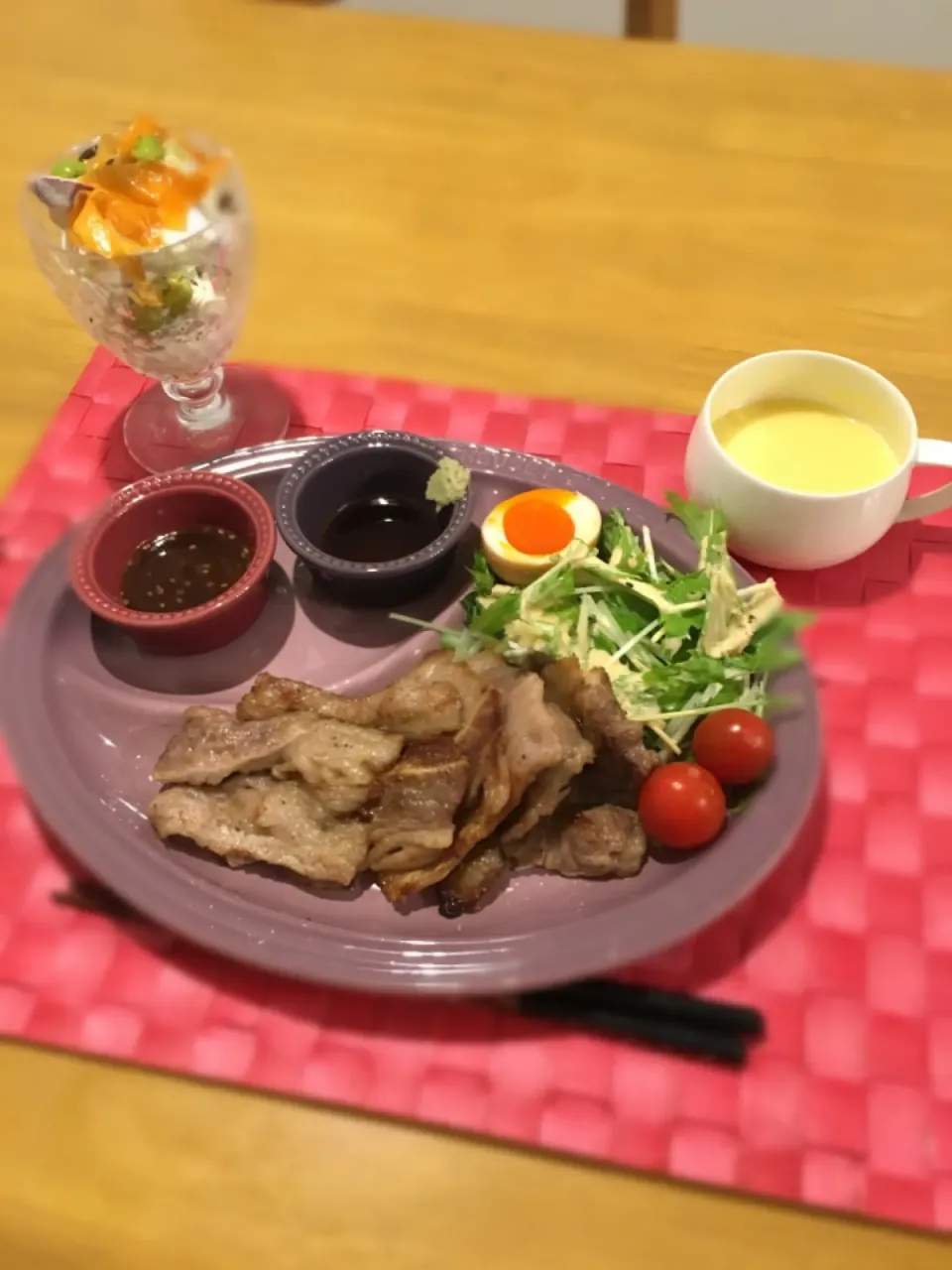 Snapdishの料理写真:カルビ焼肉ワンプレート さつまいもヨーグルトサラダ コーンスープ|えりさん