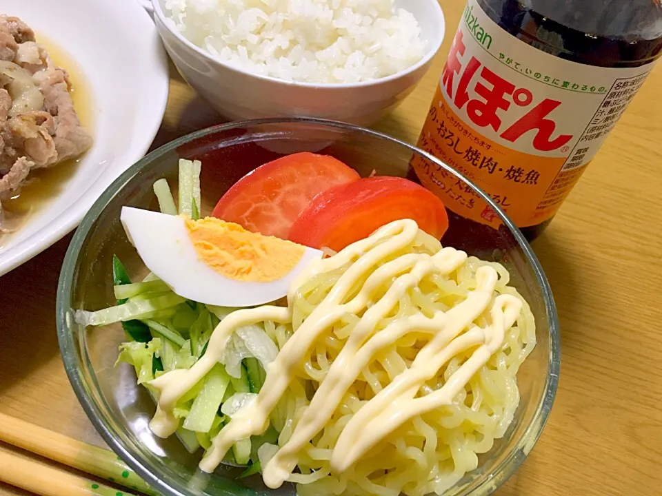 Snapdishの料理写真:ラーメンサラダは味ぽんマヨ♪|友美さん