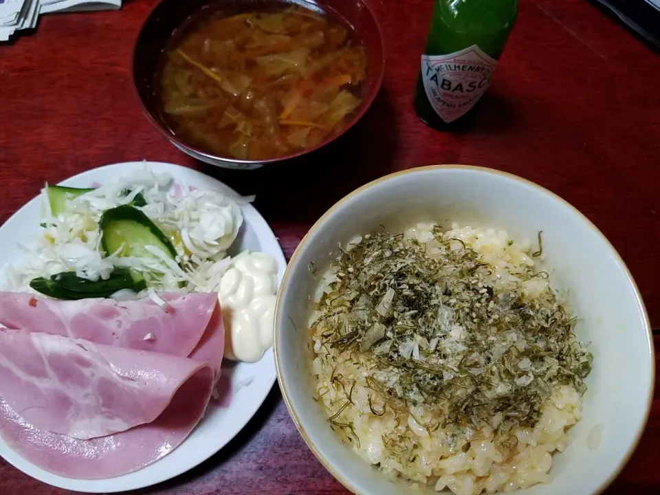 朝ごはん🌄🍴卵かけご飯にイカ昆布ふりかけ|Morito Kamiyaさん