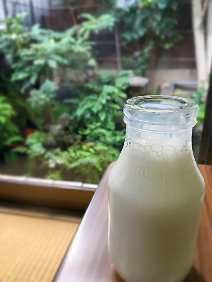 Snapdishの料理写真:銭湯上がりの牛乳|Hideaki  Adachiさん