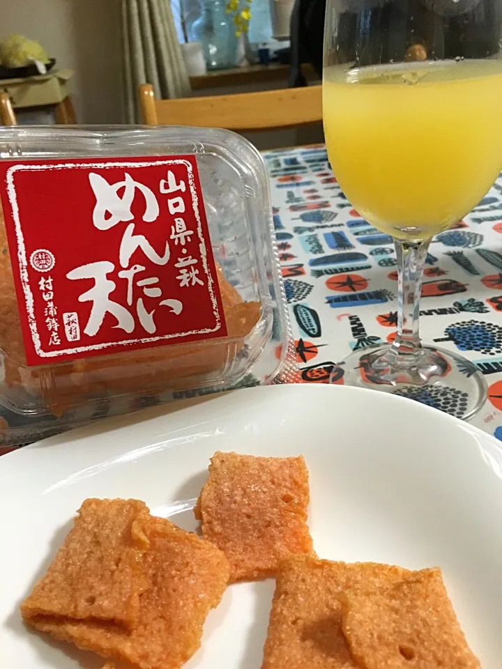 Snapdishの料理写真:めんたい天…    
初めて出逢って買ってみました。ちょっとピリ辛、確かに明太子😋|じゅんこさん