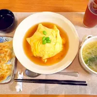 天津飯と餃子定食💜|なぎさん