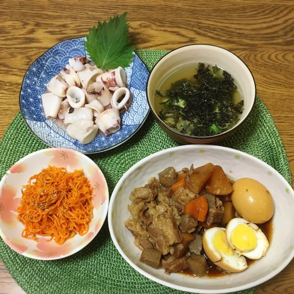 イカのバター炒め・しめじとオクラのスープ・牛スジ味噌煮・にんじんナムル|美也子さん