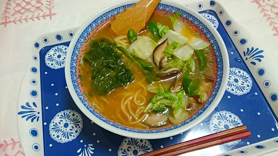 野菜とあおさの味噌ラーメン|わこさん