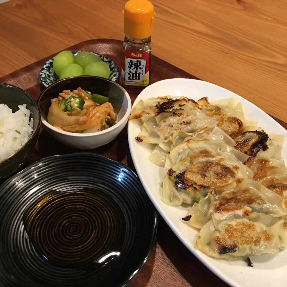 2016.9.9 晩御飯は餃子 旦那様は残業で先にいただきます‼︎|あっきーよさん