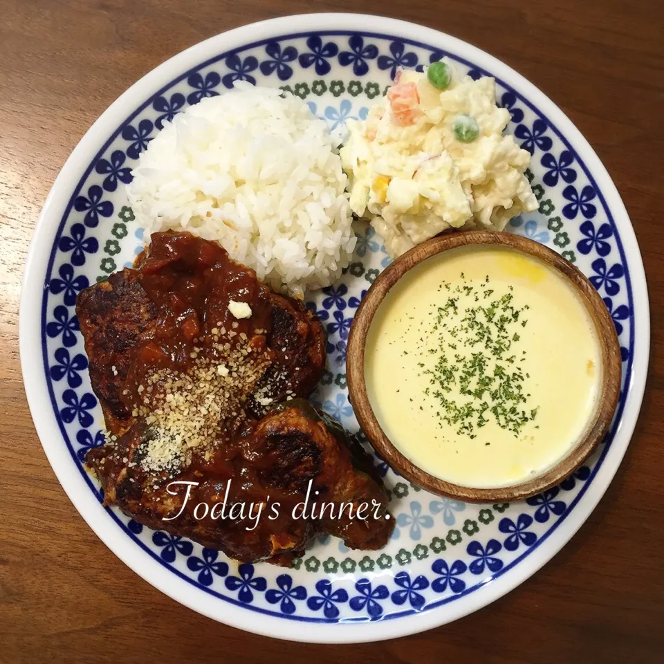 煮込み肉詰めピーマン かぼちゃコーン炒めたまねぎのポタージュ|fleur ❁︎⑅*さん