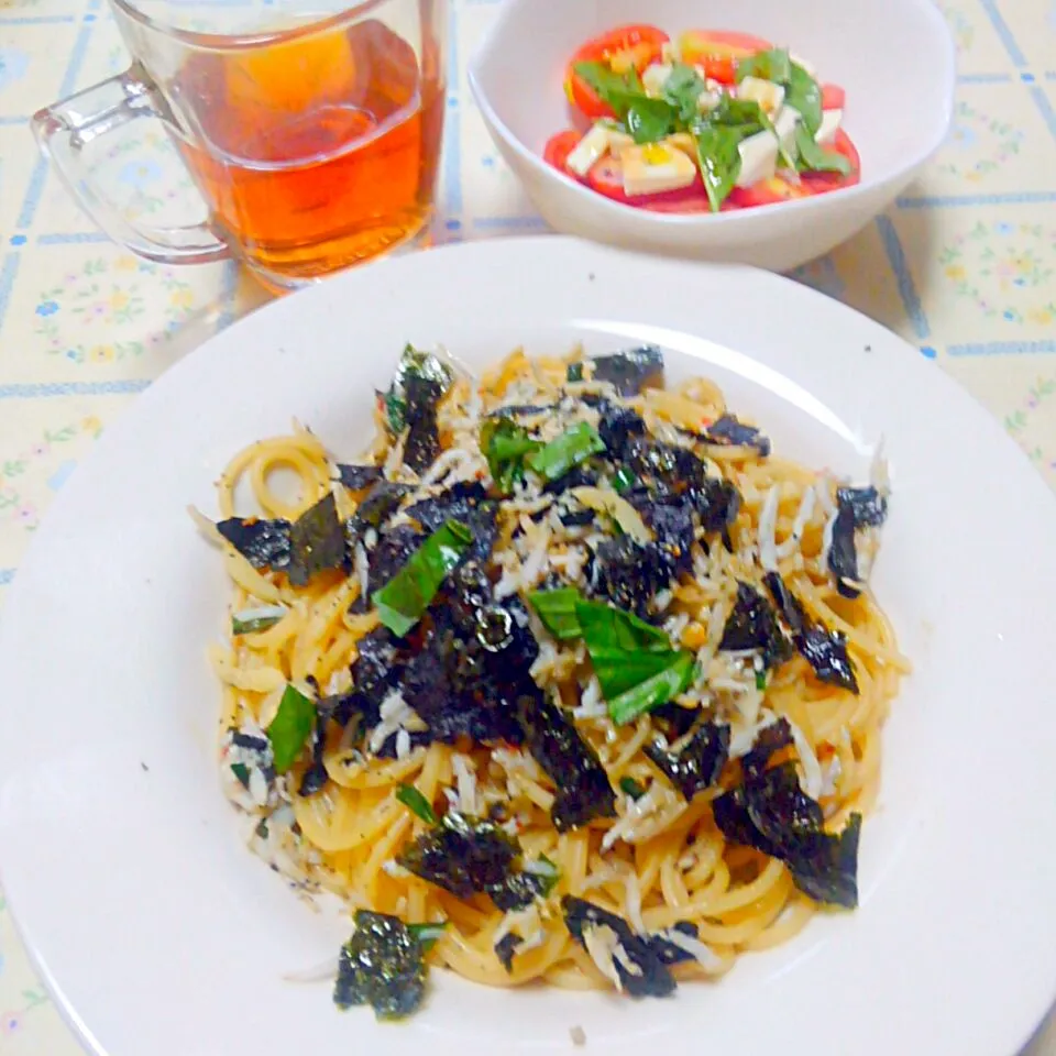 しらすと海苔とバジルのペペロンチーノ|うたかた。さん