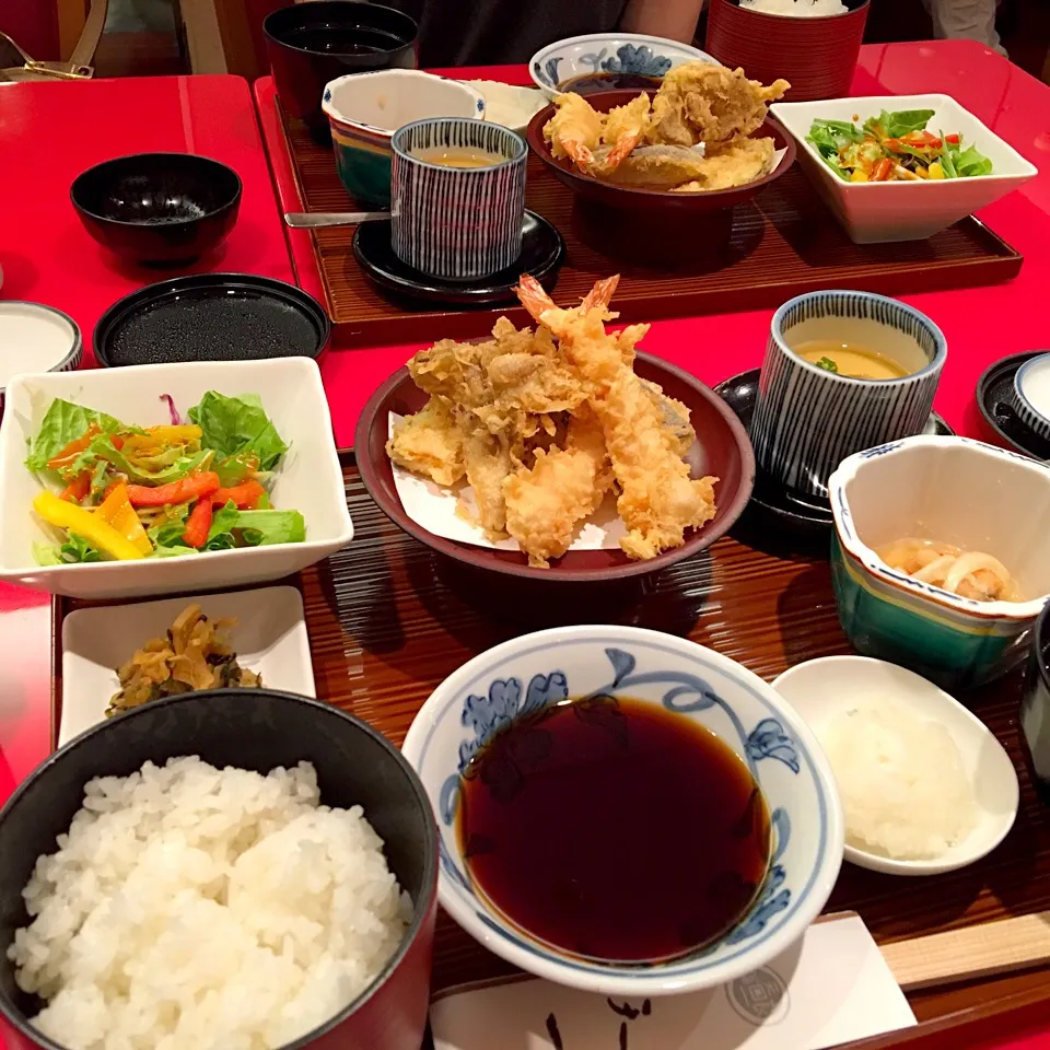 名駅の天一♡
レディースランチ♡|あやみっきーさん