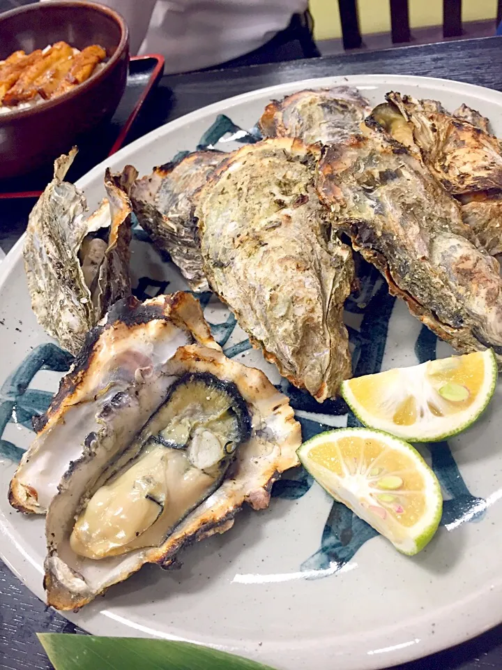 焼き牡蠣  #広島 #宮島  #金魚の肴|青山金魚さん