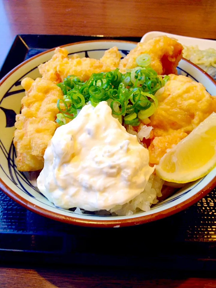 Snapdishの料理写真:丸亀製麺✨タル鶏天ぶっかけ〜💕|まいりさん