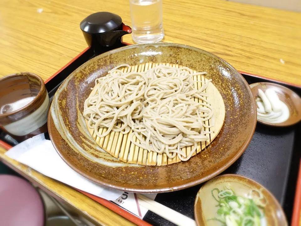 Snapdishの料理写真:福屋広島駅前店 東西味くらべ大会 けんぞう蕎麦|ddr3rdmixさん