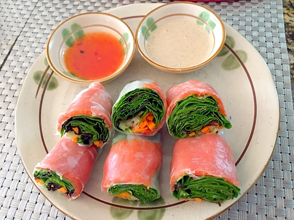 Smoked salmon spring rolls|jenny belcherさん