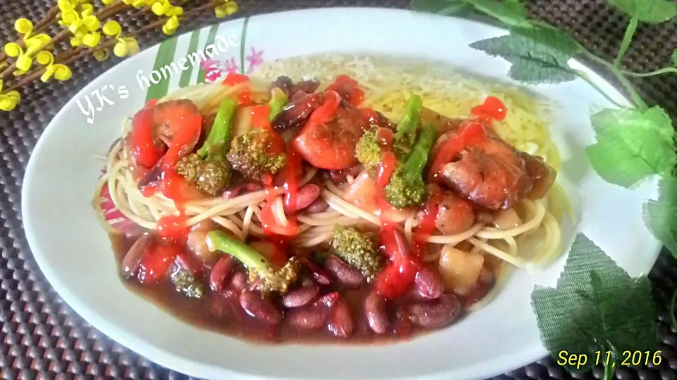 Snapdishの料理写真:Oyster Sauce Pasta with Veggies and Shrimps 👌
 @syariefkamal78|Made Yeniさん