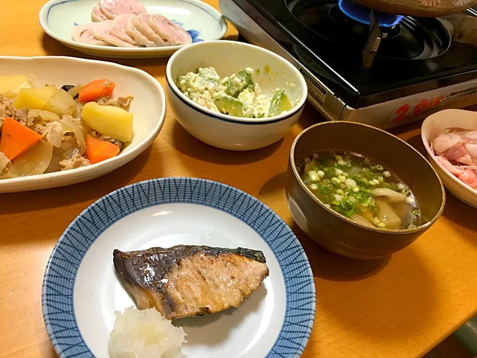 ブリの塩焼きと肉じゃが|kimikimiさん