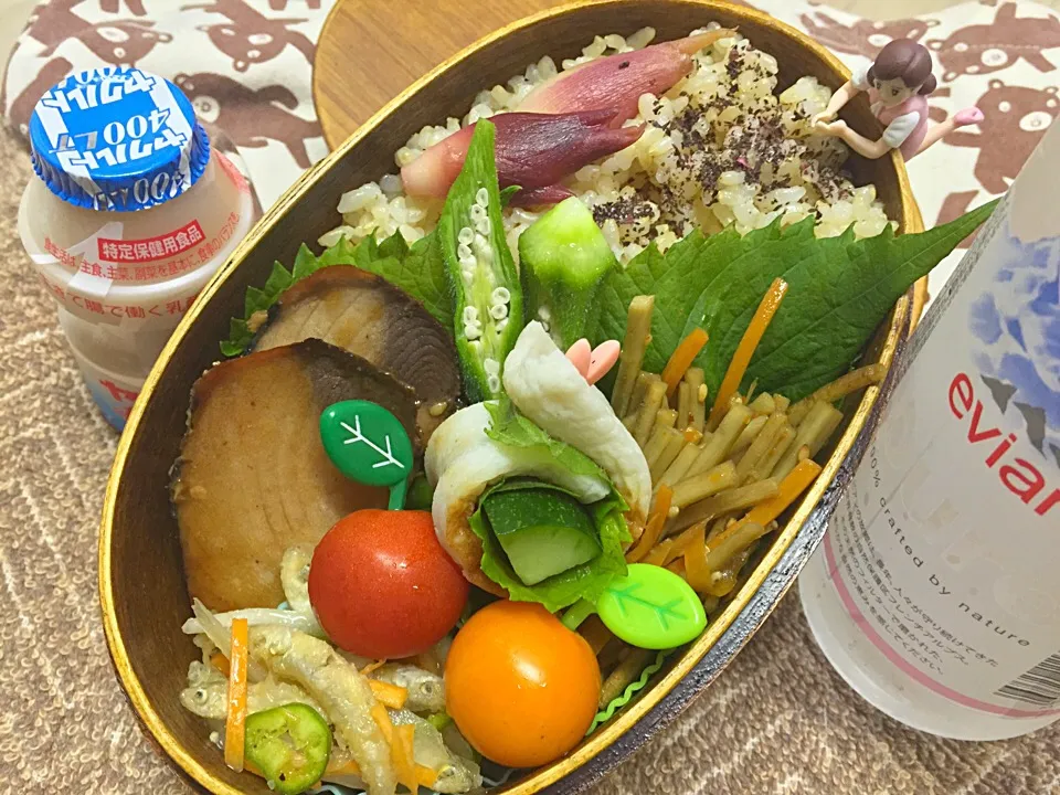 Snapdishの料理写真:玄米ご飯&カツオの照り焼き&ワカサギのマリネ&オクラ塩麹漬け&きんぴらゴボウ&大葉ちくわきゅうり巻き&甘酢ミョウガ&プチトマトのダーリンお弁当♪|桃実さん