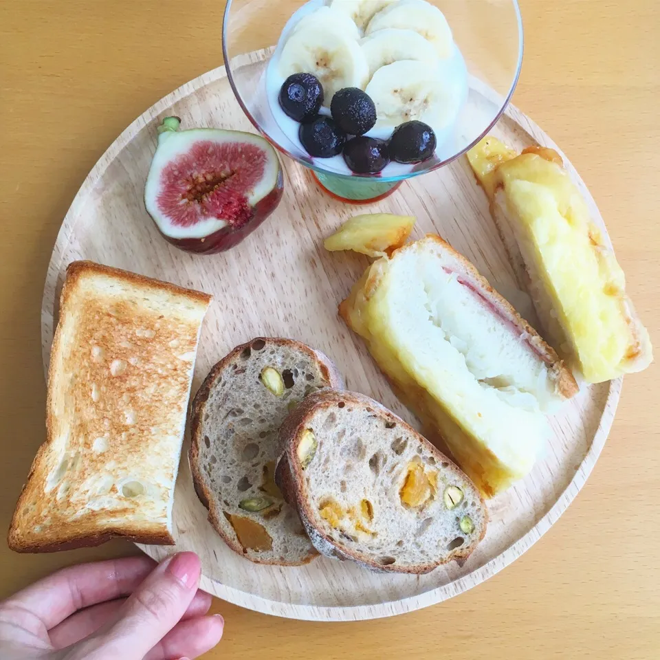 Snapdishの料理写真:麗しの朝ごパンプレート🍞💖|leeさん