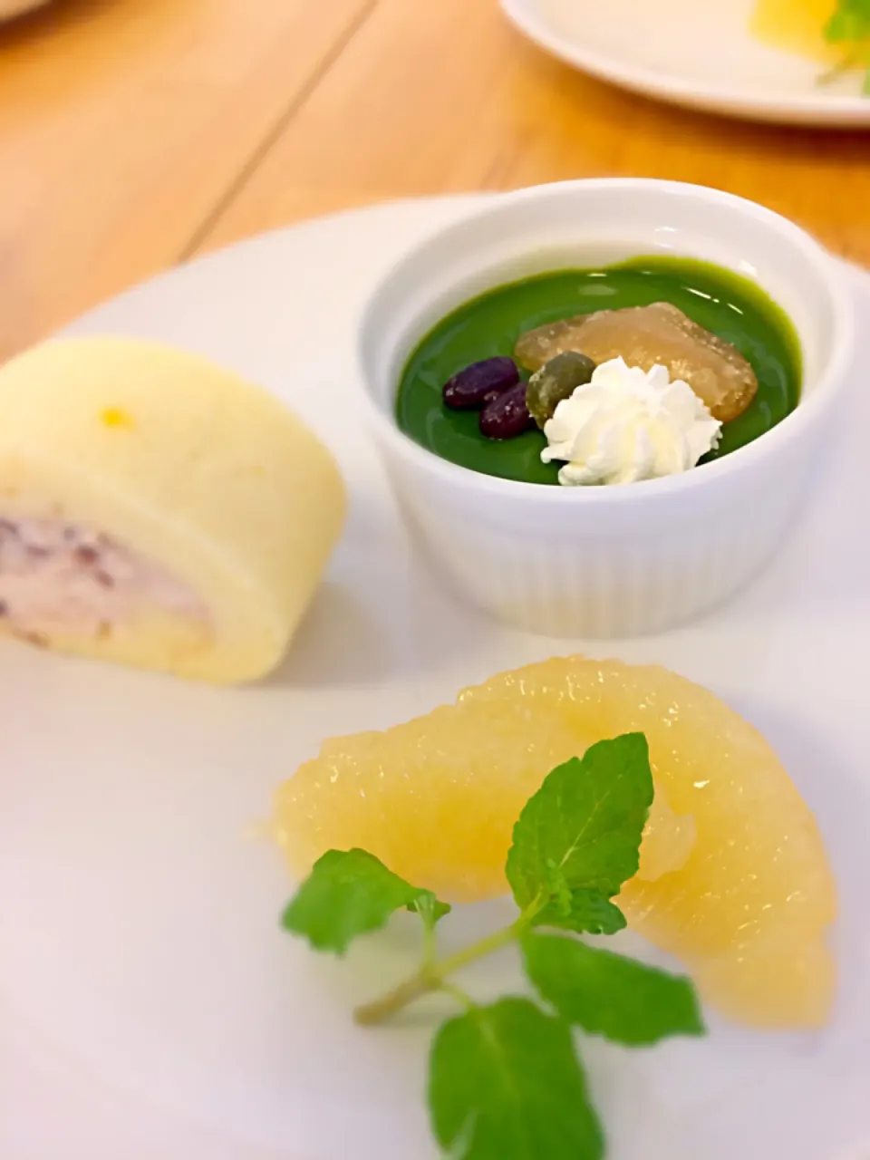 Snapdishの料理写真:Green tea pudding, azuki beans sweet roll and grape fruit comport|cheesyさん