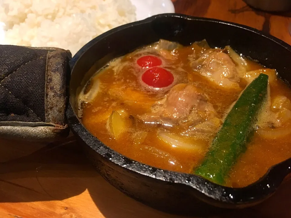 トマトと生姜のチキンカレー|hirotomoさん