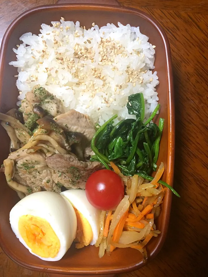 豚としめじの白ワイン煮弁当|しょうこさん