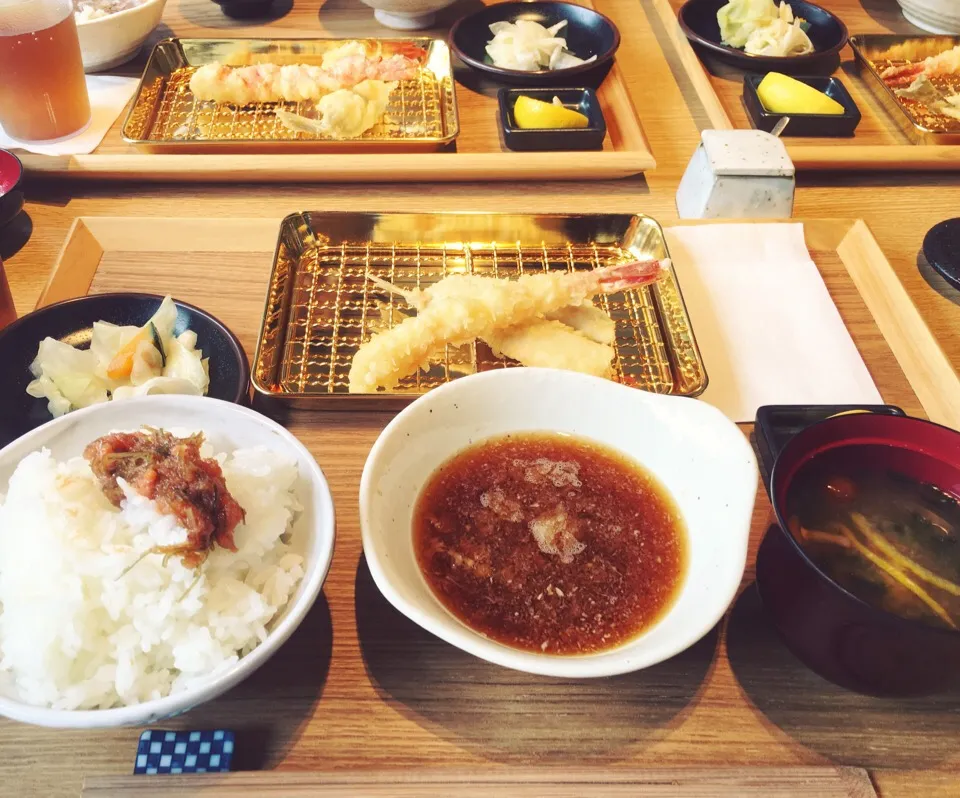 Snapdishの料理写真:揚げたて天ぷらと博多明太子ぉ〜😻🍤🍚|leeさん