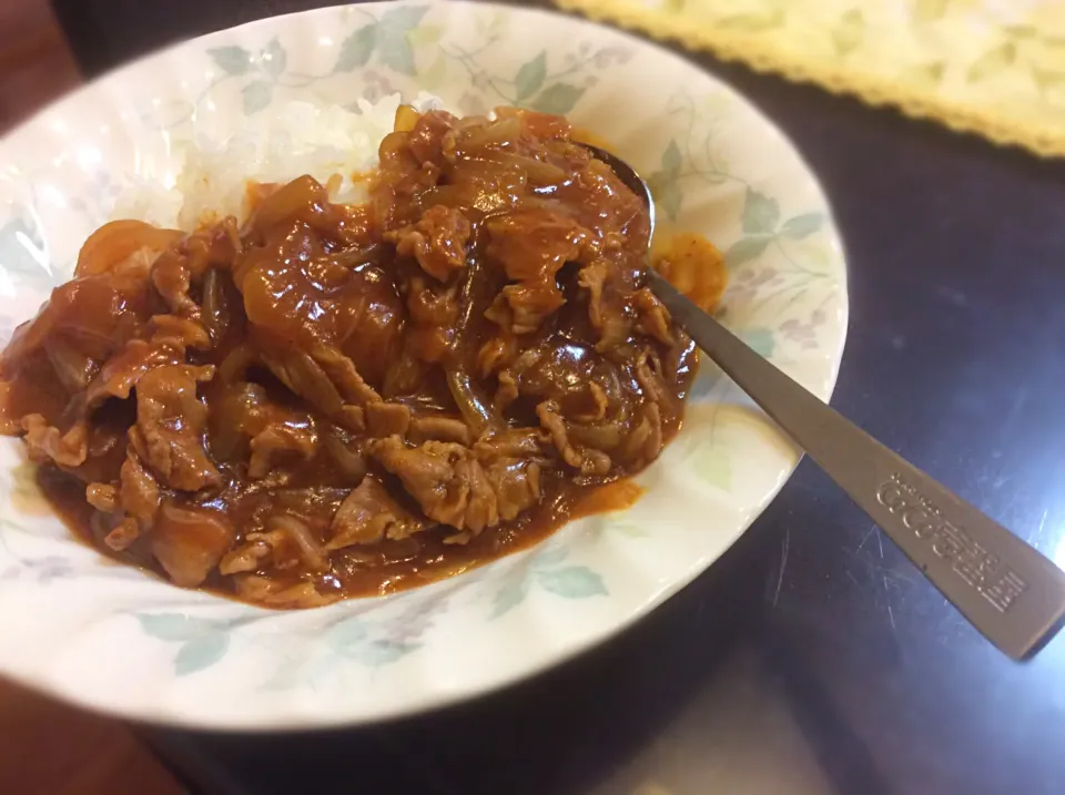 Snapdishの料理写真:たまにはカレーじゃなくてハヤシ😋|アライさんさん