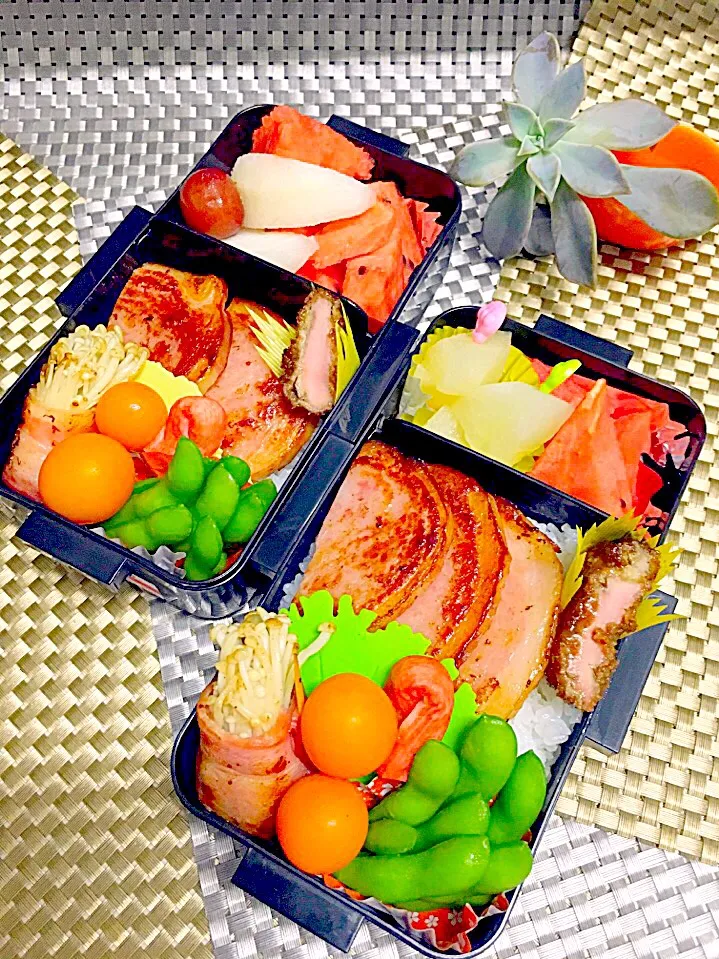 Snapdishの料理写真:9/14🍀ハムステーキ弁当🐽
中3中1-アレルギー男子用👬|にゃんとどさん