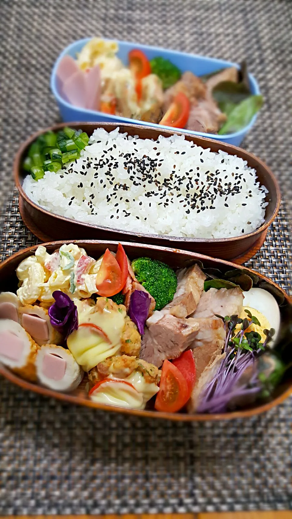 Snapdishの料理写真:今日のお弁当🎵　煮豚だよー🐷🐷🐷|クッキングオヤジさん