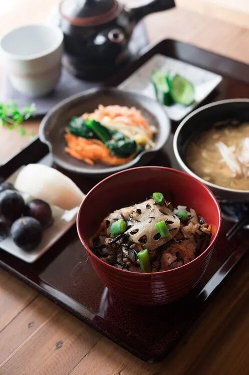 蓮根とひじきの混ぜご飯|葉月さん