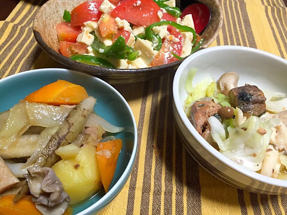 もつ煮・鯖としめじの和え物・トマトと豆腐のチリサラダ|Yuko Kisoさん